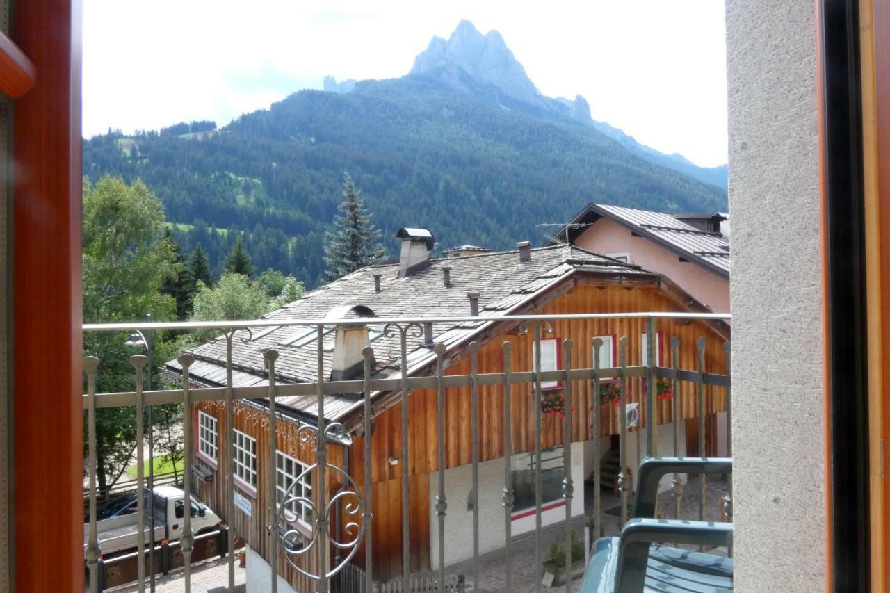 La Meisules Pozza di Fassa Exterior photo